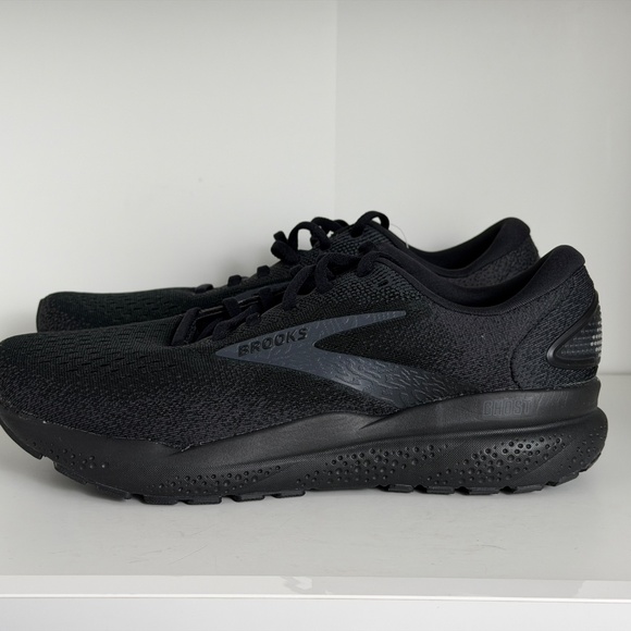 Brooks Ghost 16 Mens Black Black Ebony Casual Running Shoes Size 10.5